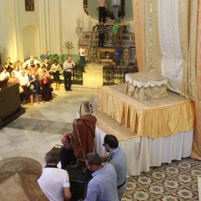 73 Reposizione Statua San Chirico