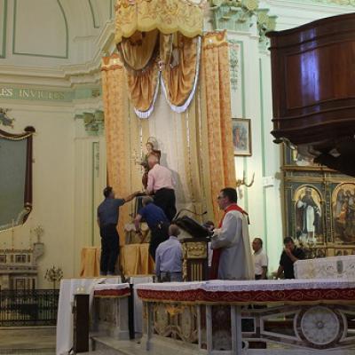 76 Reposizione Statua San Chirico